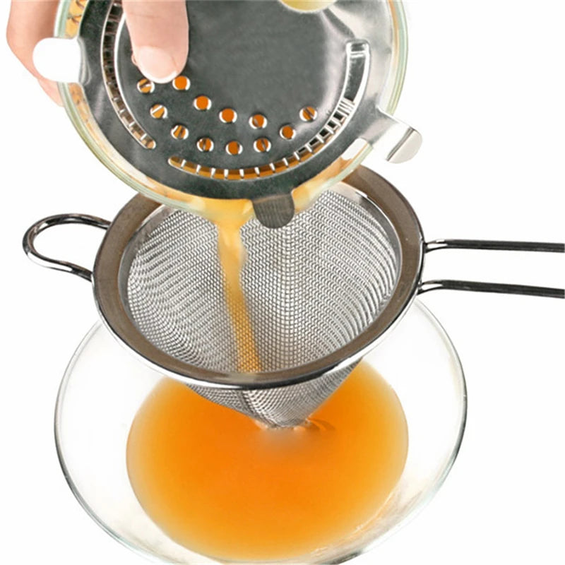 Conical cocktail sieve