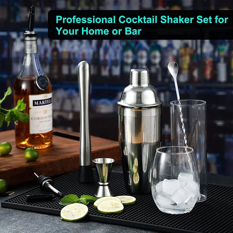 Cocktail shaker set